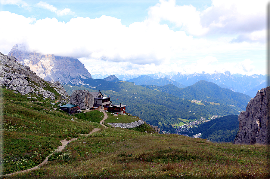 foto Passeggiata dal Col dei Balbi al Rifugio Coldai